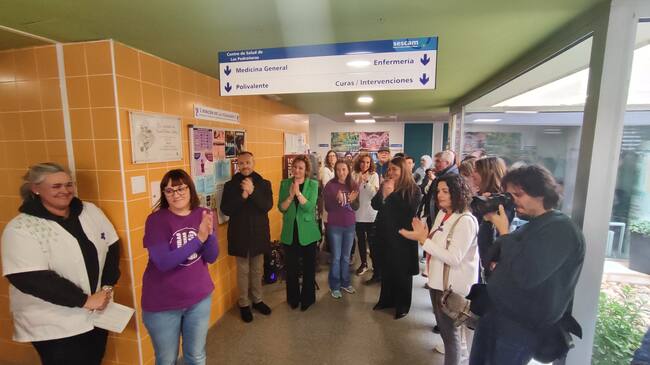 Ammal, Adam e Hiba, asesinados por su marido y padre, al fin tienen una placa de recuerdo