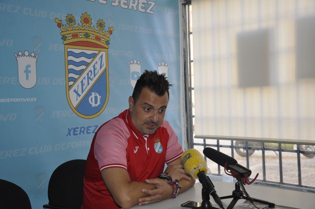 Joaquín Poveda, entrenador del Xerez CD