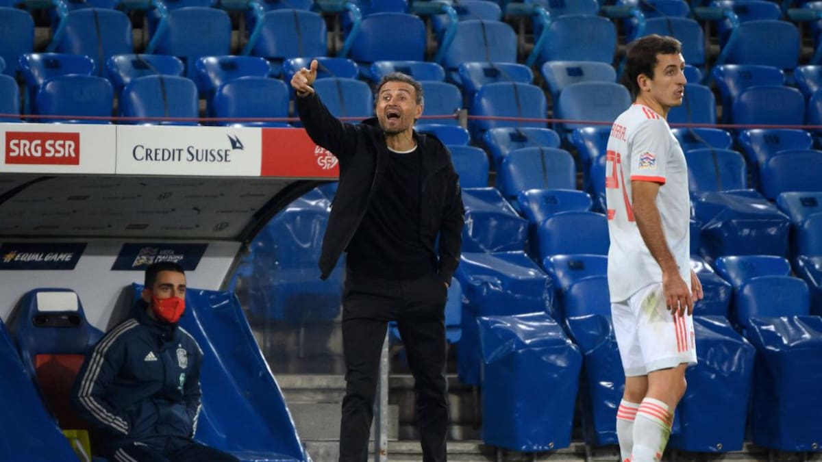 Álvaro Benito: "España juega vistoso, pero todavía está por ver que juegue bien"