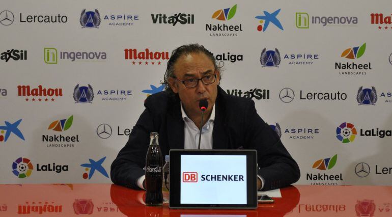 Felipe Llamazares repasó la actualidad de la Cultural