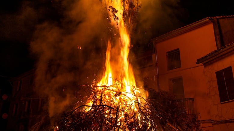 Hoguera San Antón de Carrícola. Foto: Biodivers Carrícola.