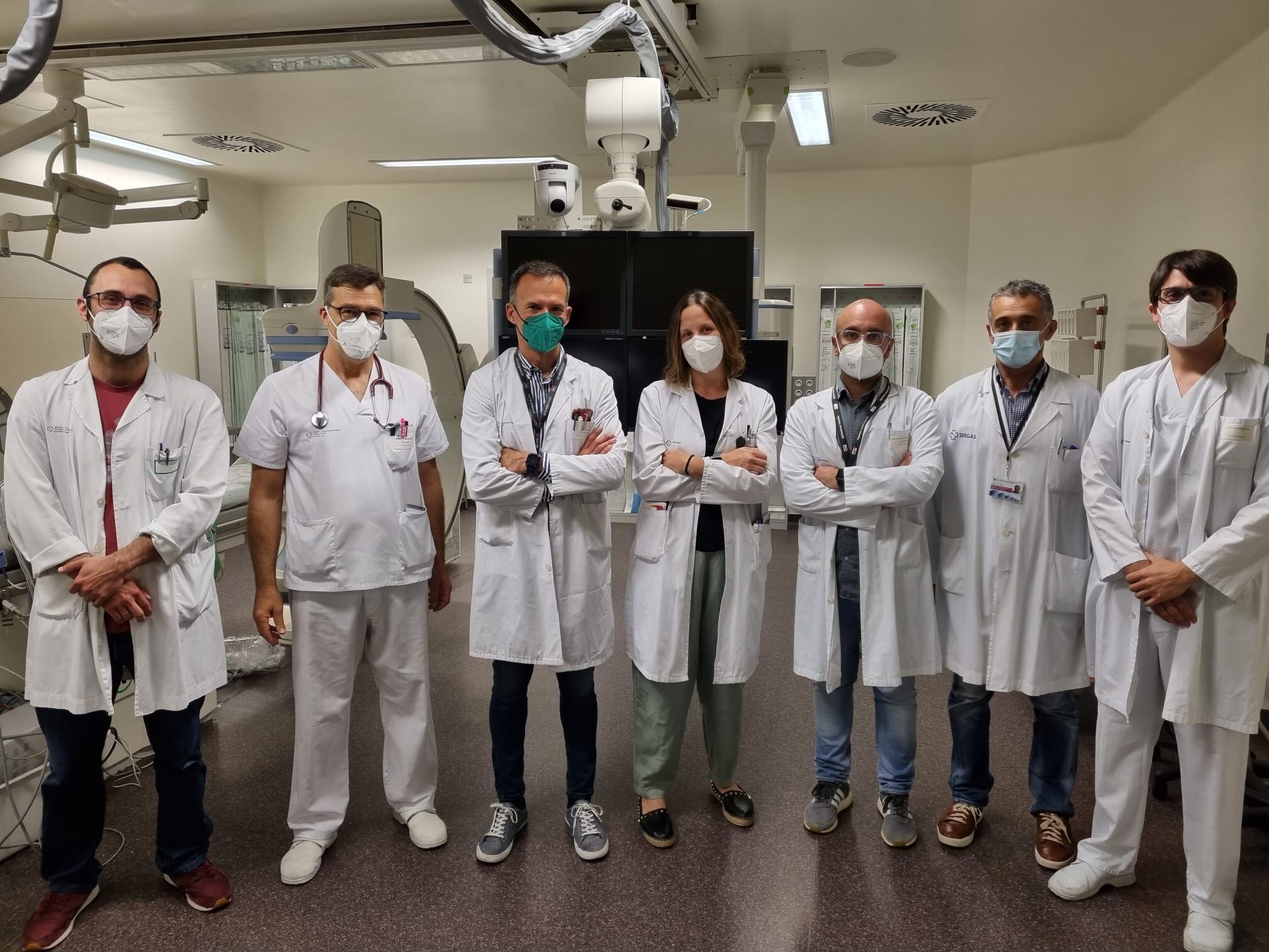 Parte do equipo multidisciplinar que realizou os implantes de carótidas