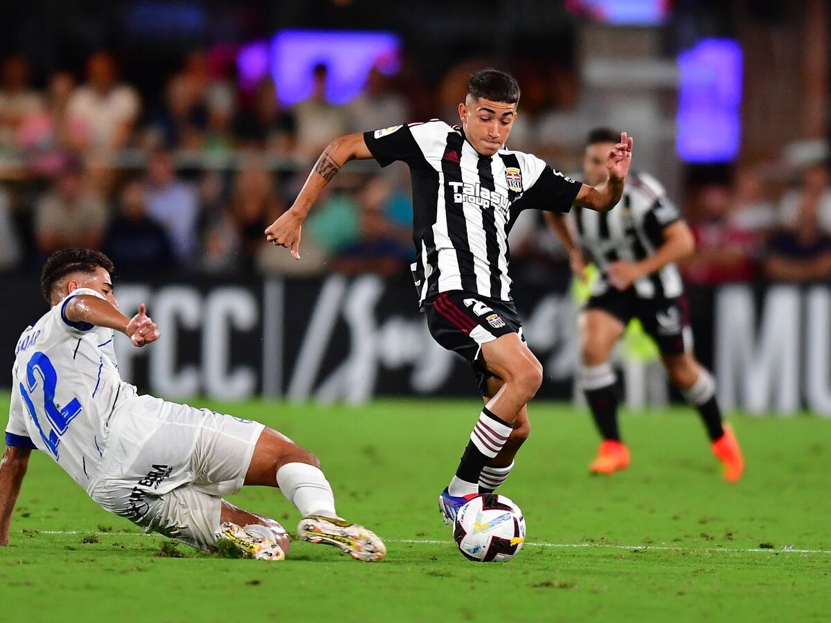 Sanmartín se convierte en el segundo jugador más joven en debutar con el FC Cartagena