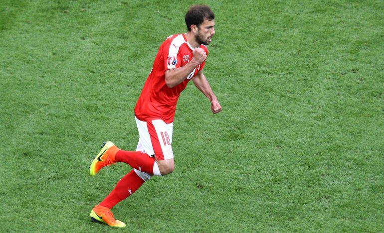 El jugador suizo celebra el gol del empate