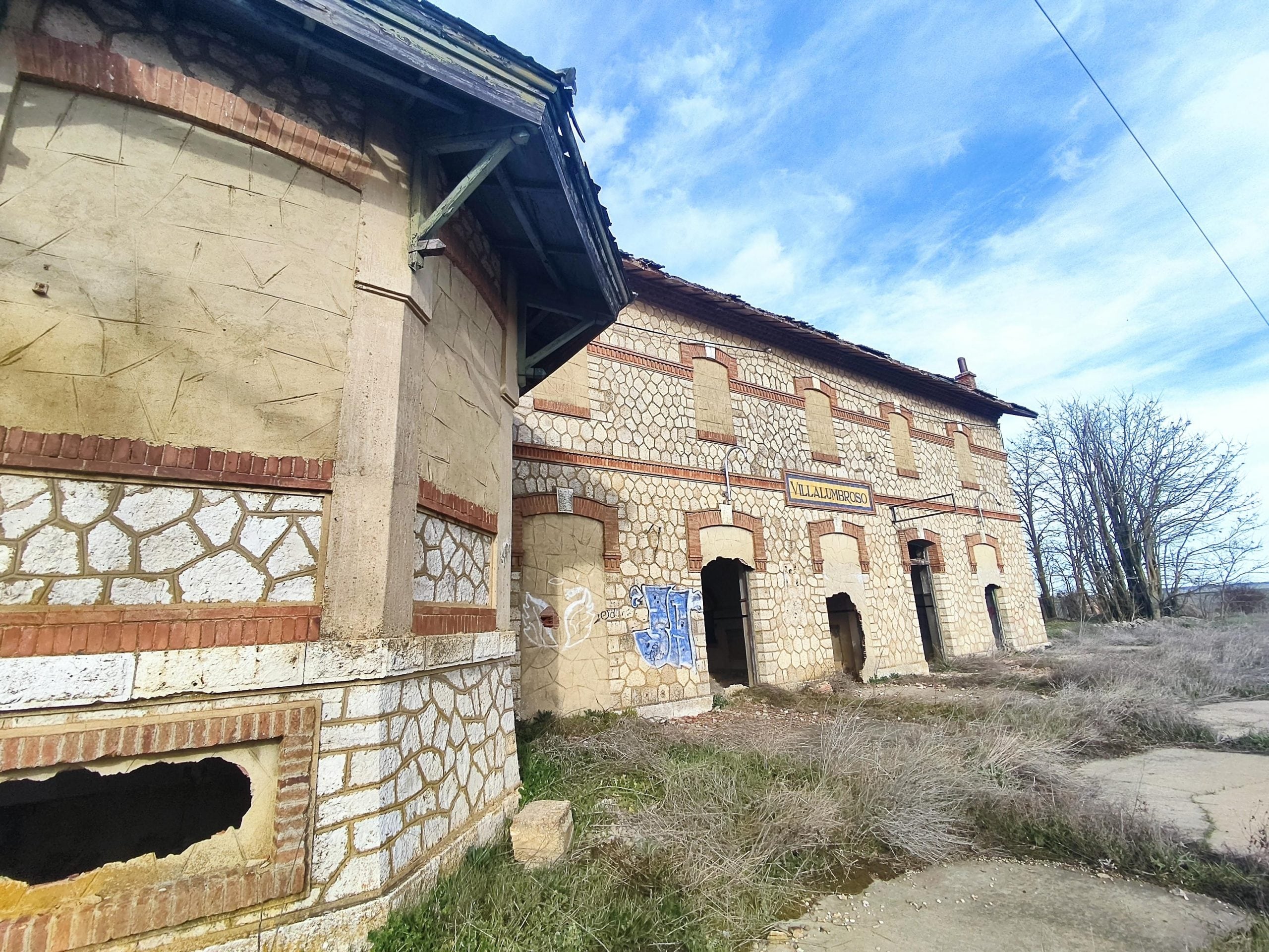 La estación de ferrocarril de Villalumbroso entra en la Lista Roja de Patrimonio