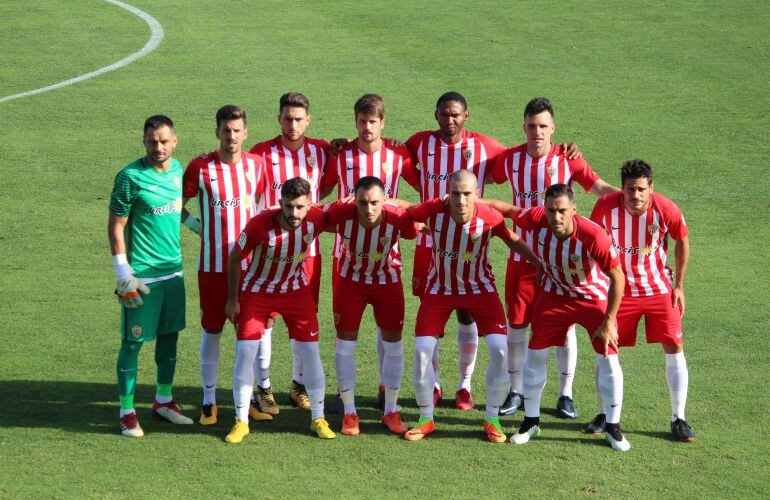 El once del Almería frente al Málaga.