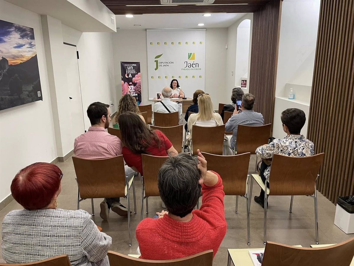 Espacio UNIA en la Feria del Libro de Jaén.