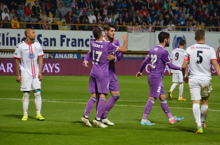 Morata celebra junto a Lucas uno de los goles del Real Madrid