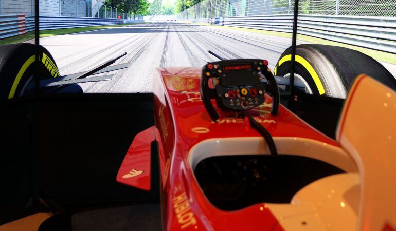 Simulador de Ferrari. 