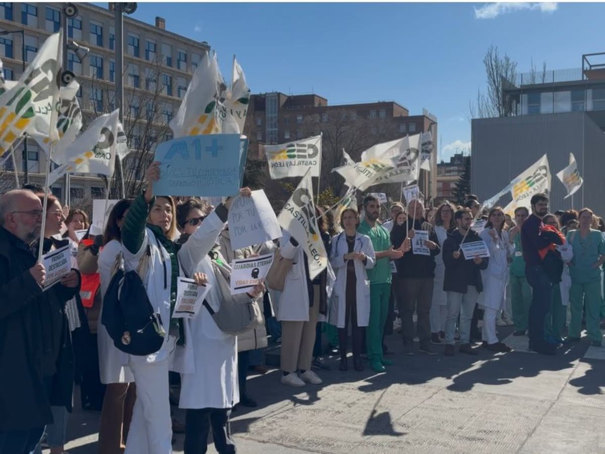Los médicos persisten en su huelga y denuncian los servicios mínimos de la Junta: "No sabemos nada del recurso presentado en diciembre al TSJ"