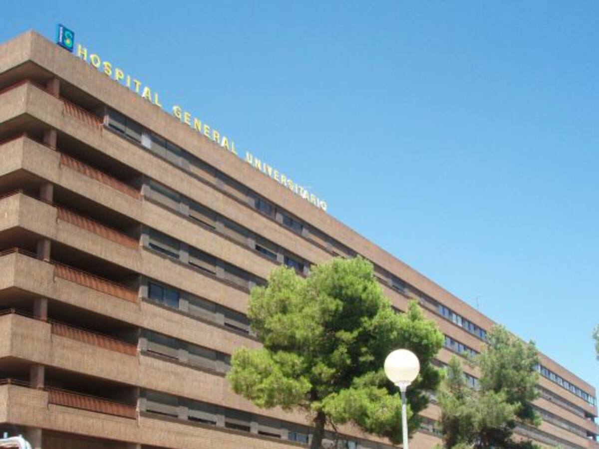 Detenidos por robar un teléfono móvil valorado en 800 euros en el Hospital