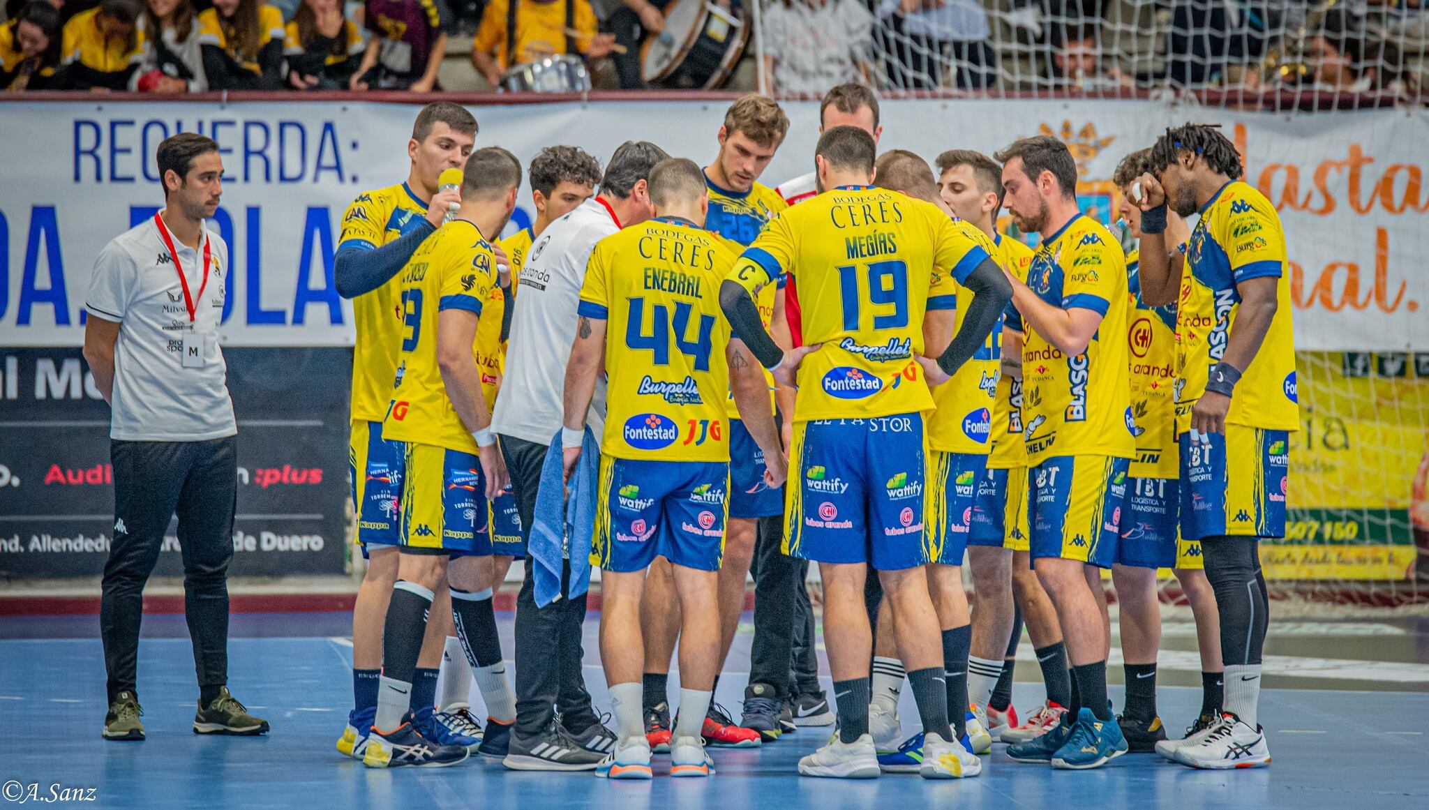 La plantilla del Tubos Aranda quiere volver a firmar un gran encuentro junto a su afición