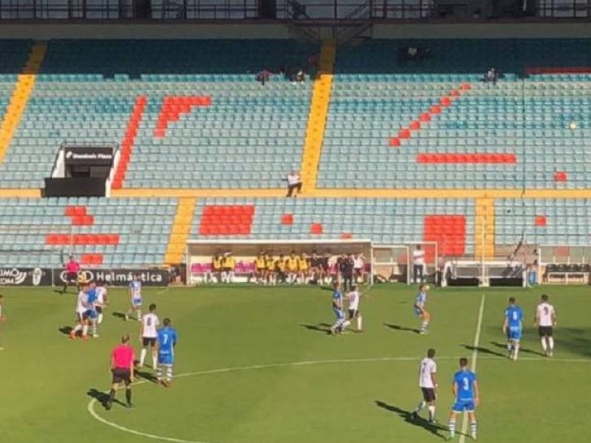 Juntos a El Helmántico