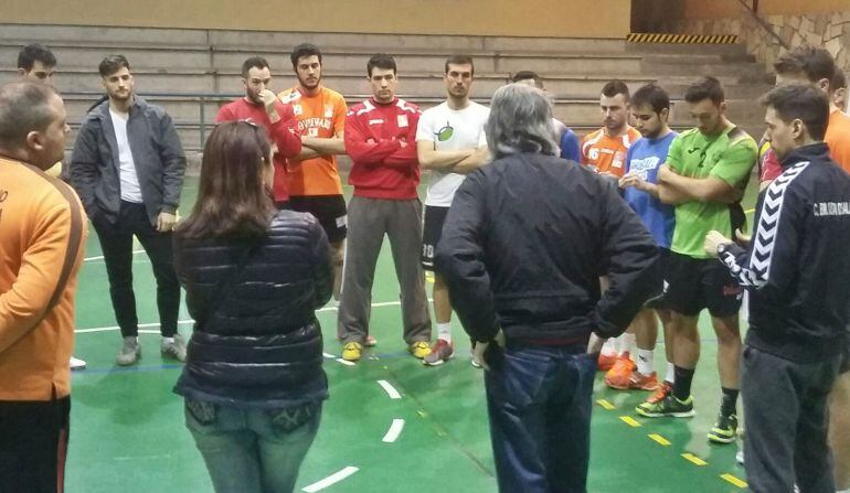 La conjura final antes de viajar a la fase de ascenso del Balonmano Ciudad de Salamanca