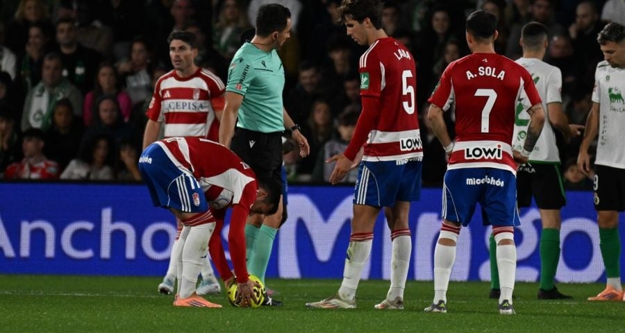 Arnaiz, justo antes de marcar de falta.