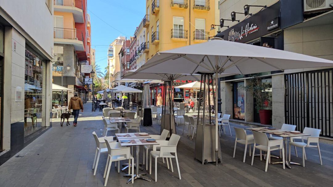 Locales vacíos en la calle Castaños