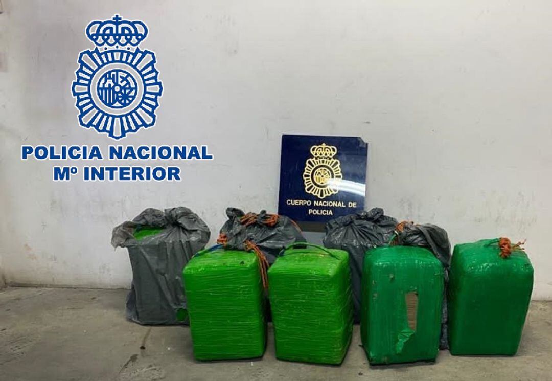 Imagen del alijo intervenido.