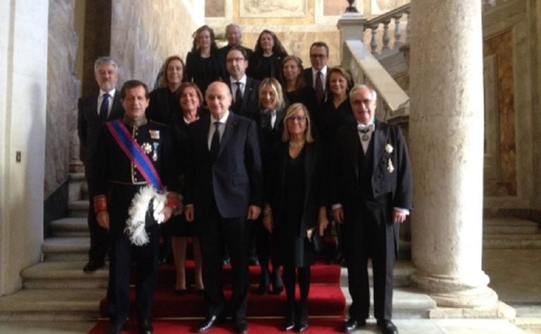 Delegación que asiste al acto de canonización del beato Manuel González en la que se incluye el Ministro del Interior, Jorge Fernández Díaz