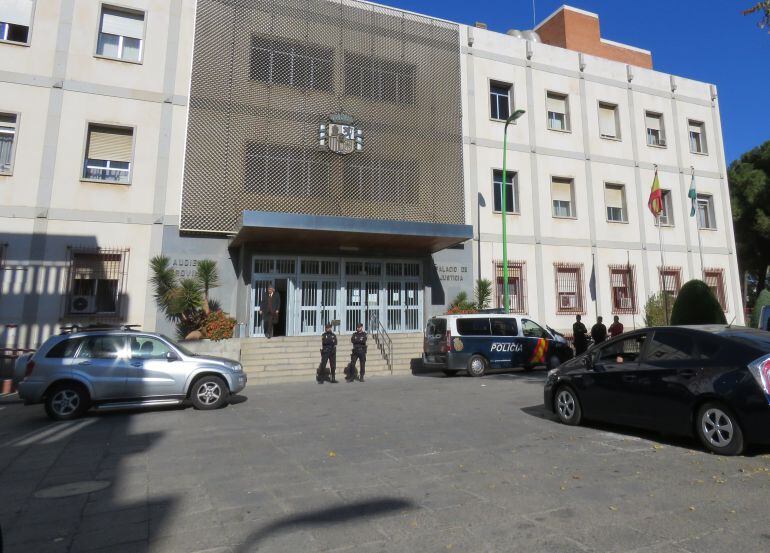 Edificio de la Audiencia Provincial en la Plaza de la Constitución