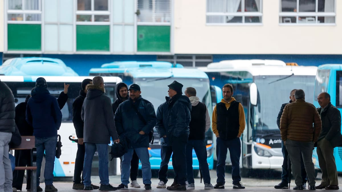 Huelga de buses interurbanos en Galicia: paralizada tras la ruptura sindical y nuevas negociaciones