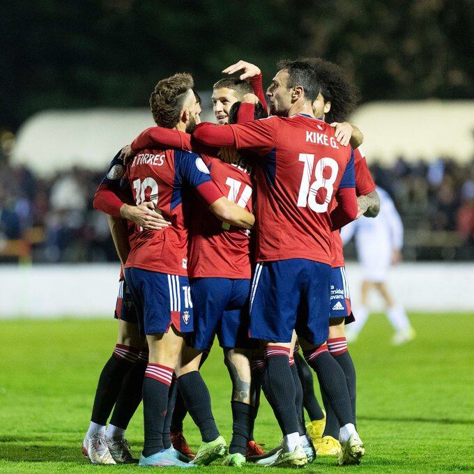 Osasuna celebra su segundo gol en Arnedo