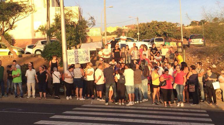Manifestación en el paso de peatones donde sucedió el atropello