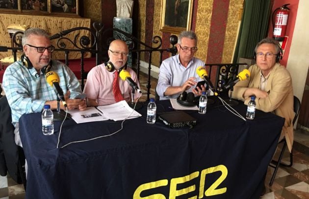 Manuel Toharia, divulgador científico, y Eugenio Coronado, Premio a las Nuevas Tecnologías 2003 y catedrático de la Universitat de València