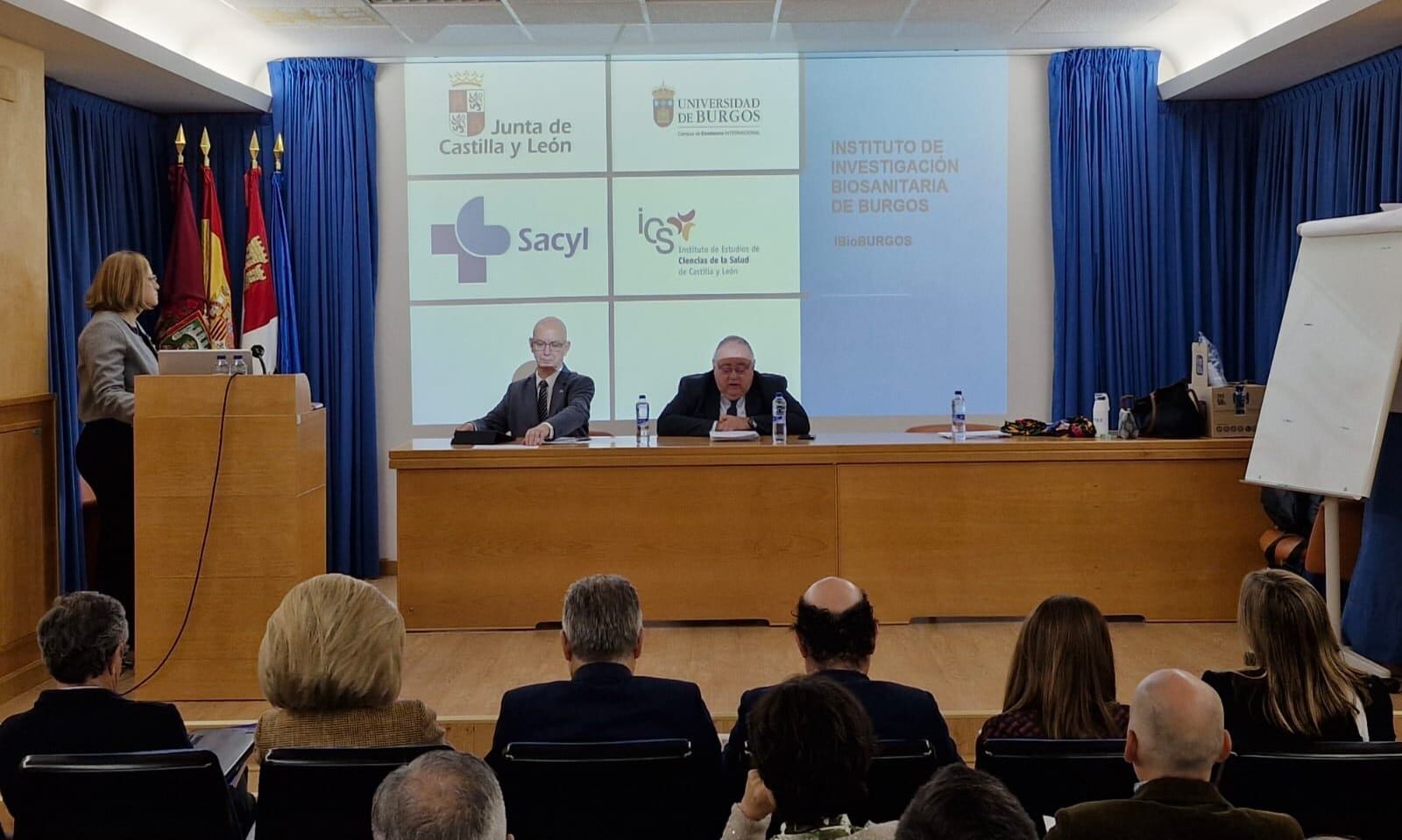 Acto de constitución del IBioBurgos presidido por el consejero de Sanidad, Alejandro Vázquez Ramos, y el rector de la Universidad de Burgos, Jose Miguel García Pérez