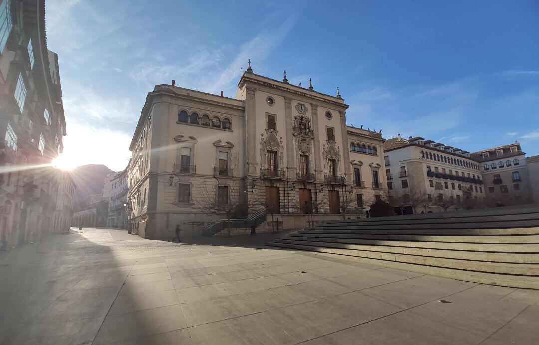 Ayuntamiento de Jaén en la plaza de Santa María.