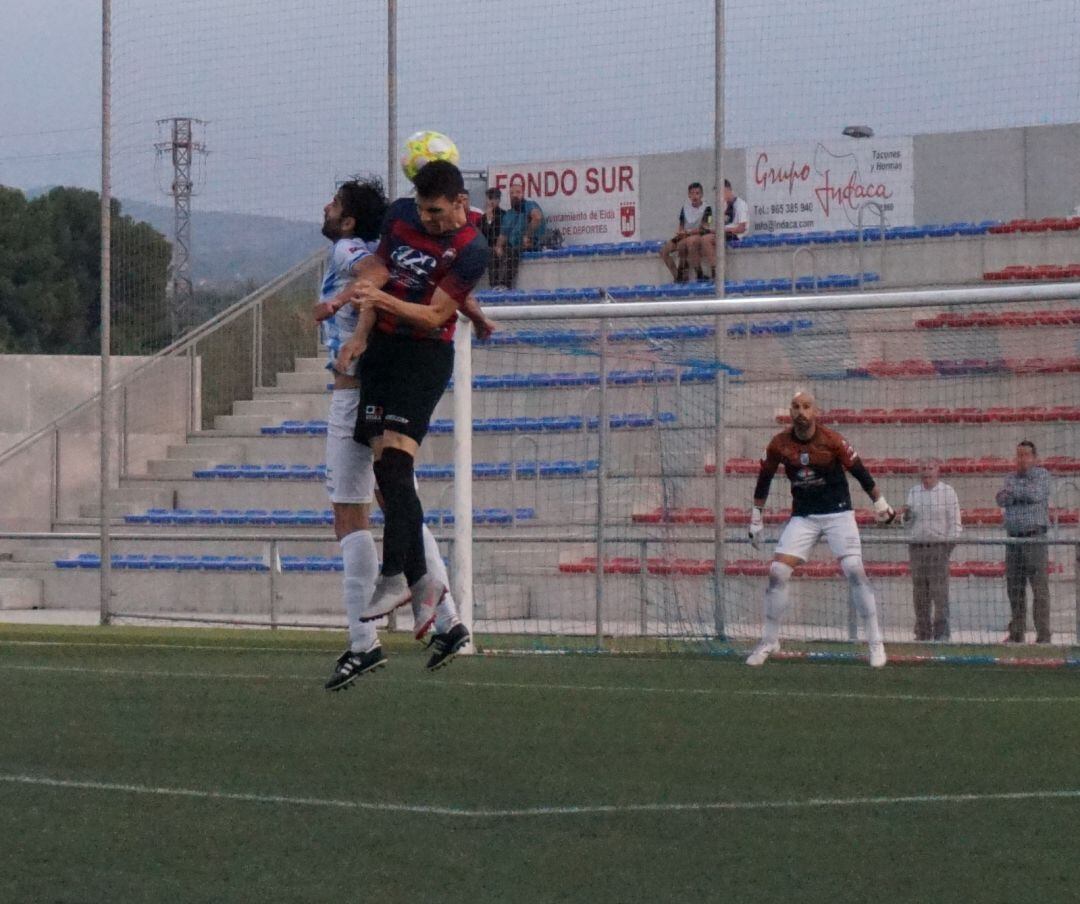 El Eldense hizo más méritos para lograr la victoria