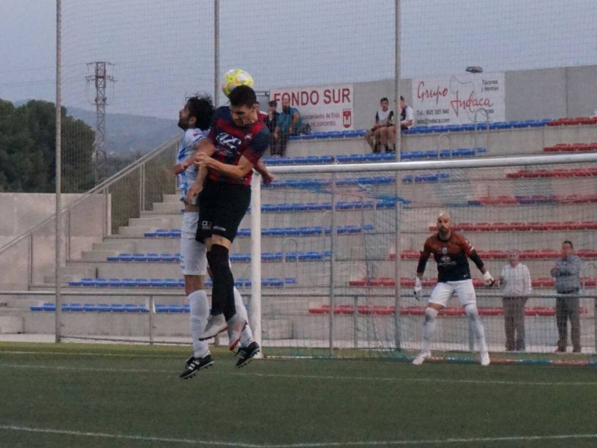 Al Eldense le supo a poco el punto (1-1)