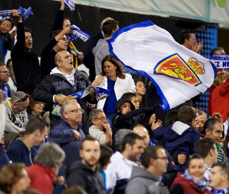 La afición del Real Zaragoza en la Romareda