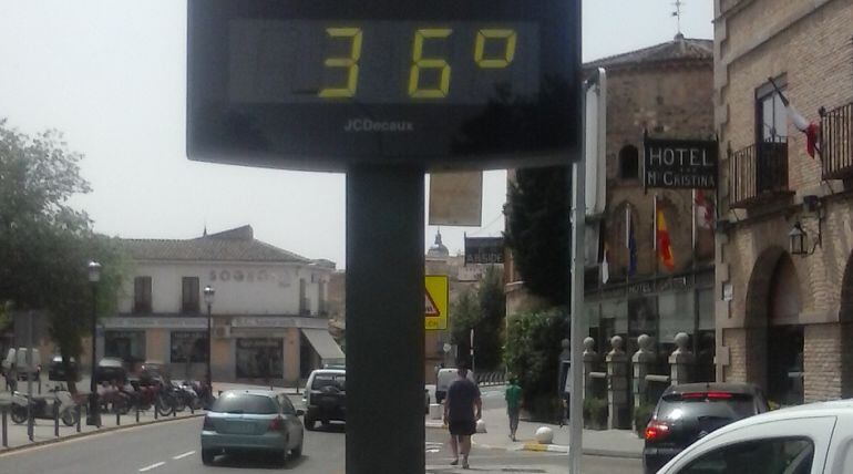 Valor que marcaba un termómetro en la calle esta mañana en Toledo
