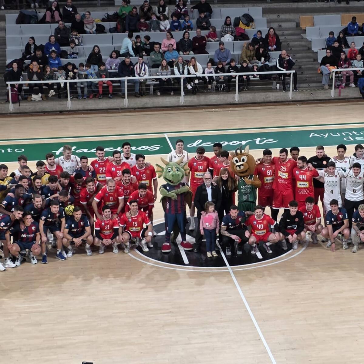 El deporte juega en Huesca su partido más solidario contra el cáncer