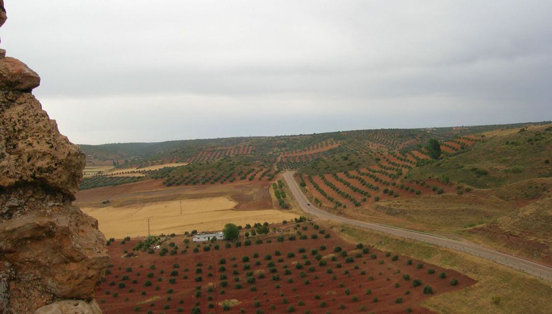 Infantes reclama agua para sus agricultores y ganaderos