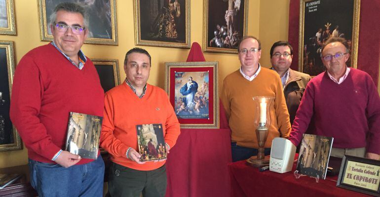 Momento de la presentación oficial del Cuaderno Cofrade en Baeza