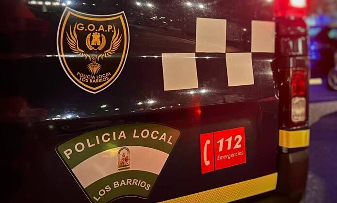 Un furgón de Policía Local en Los Barrios