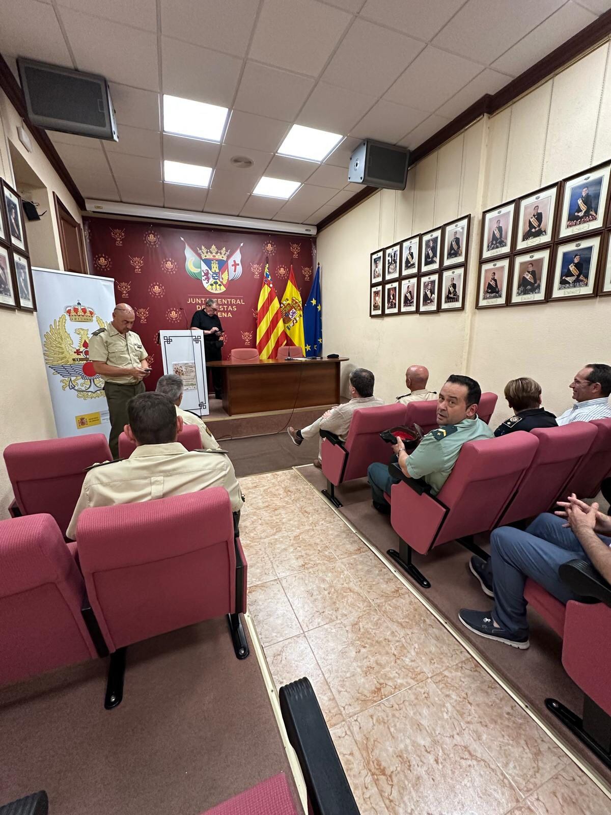 Conferencia sobre la mili