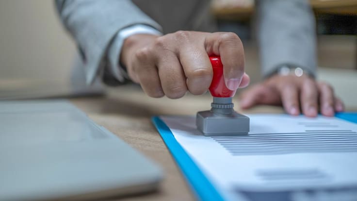 La cita previa es el nuevo “vuelva usted mañana” de la administración