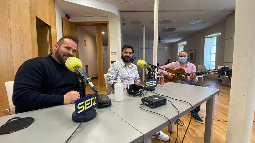 El grupo de sevillanas Manguara 