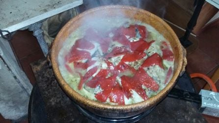 Un buen Bacalao a La Taberna se hace a fuego lento como se ve en la imagen.