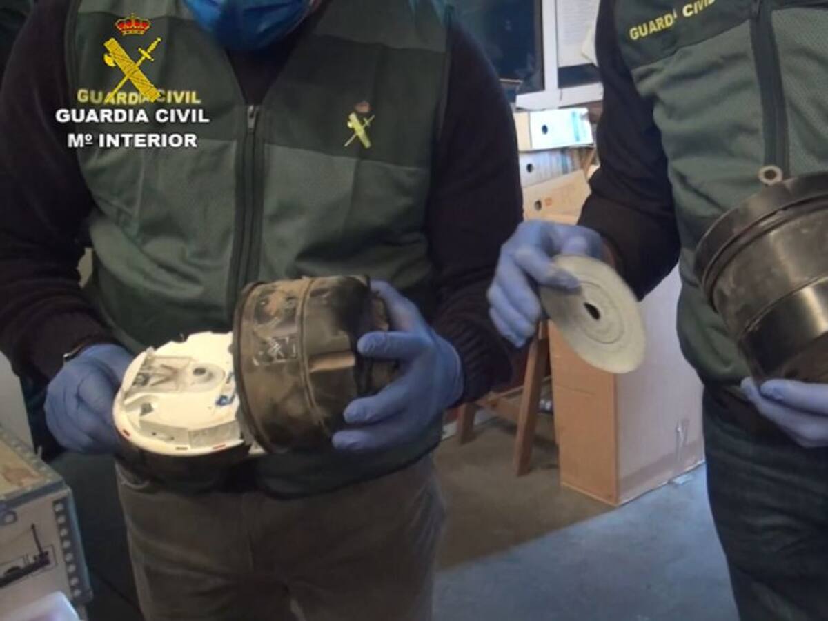 Desarticulada una banda dedicada a la manipulación de tacógrafos digitales