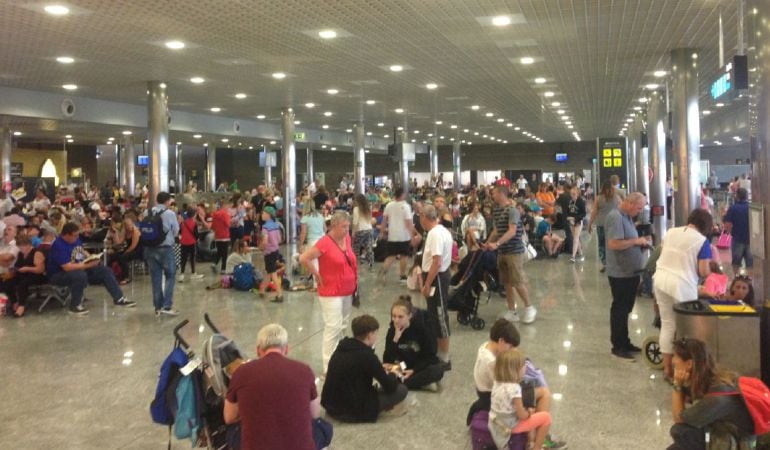 Imatge de les condicions dels usuaris de l&#039;Aeroport de Reus. 