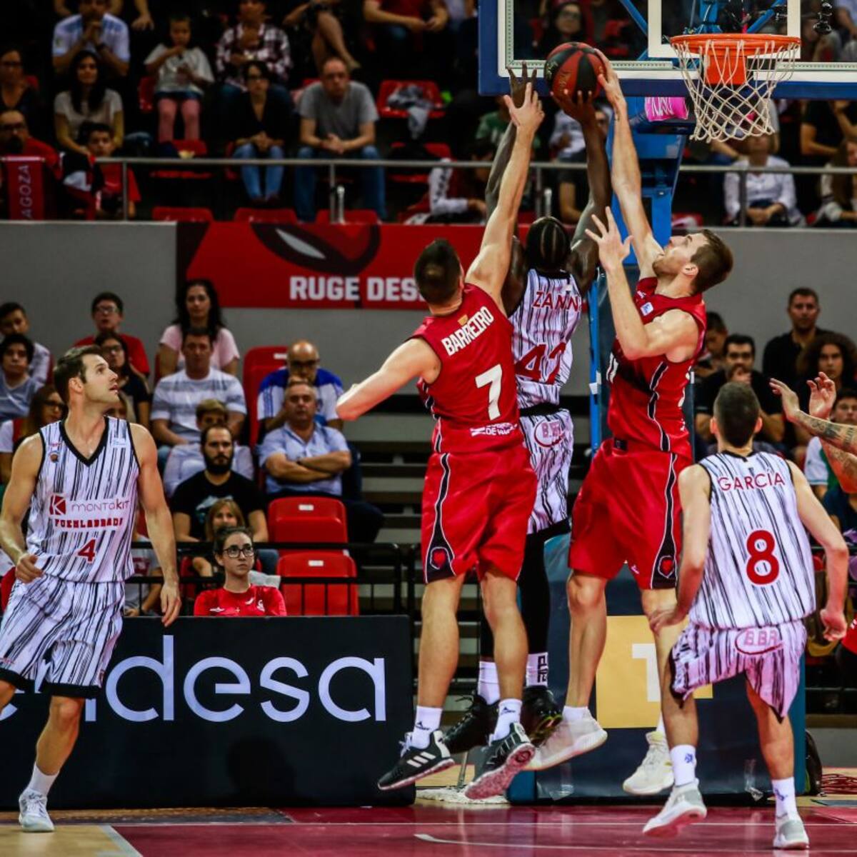 Se va el pivot Zanna y llega el escolta Gibbs