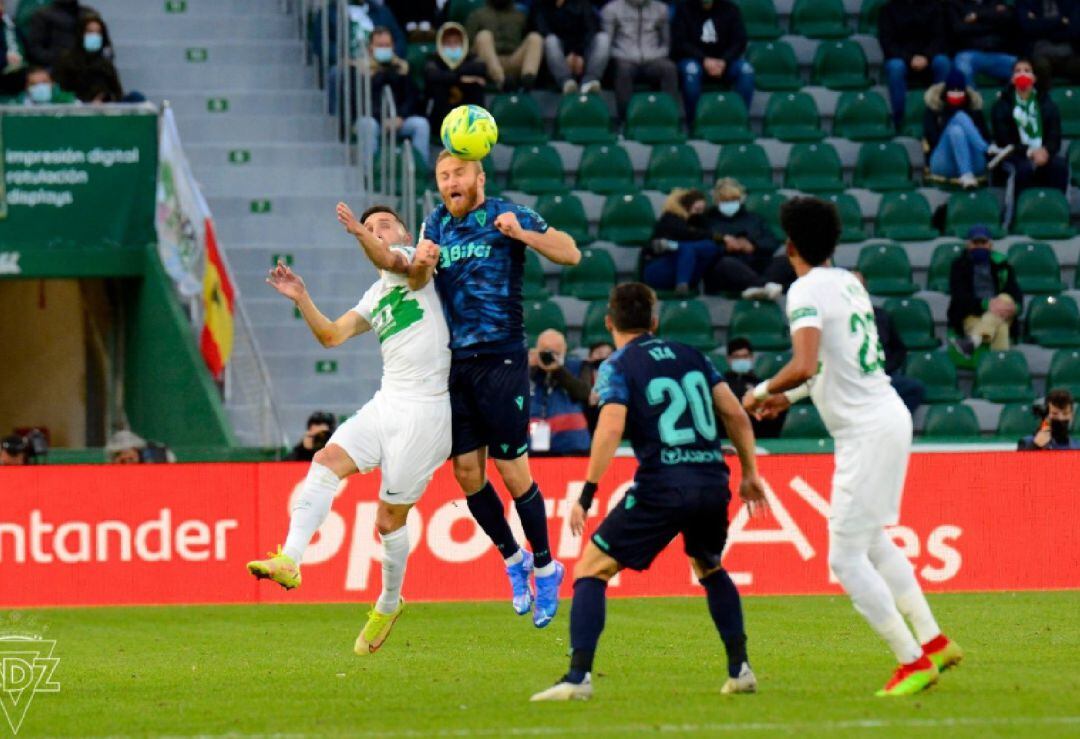 Derrota del Cádiz ante el Elche por 3-1