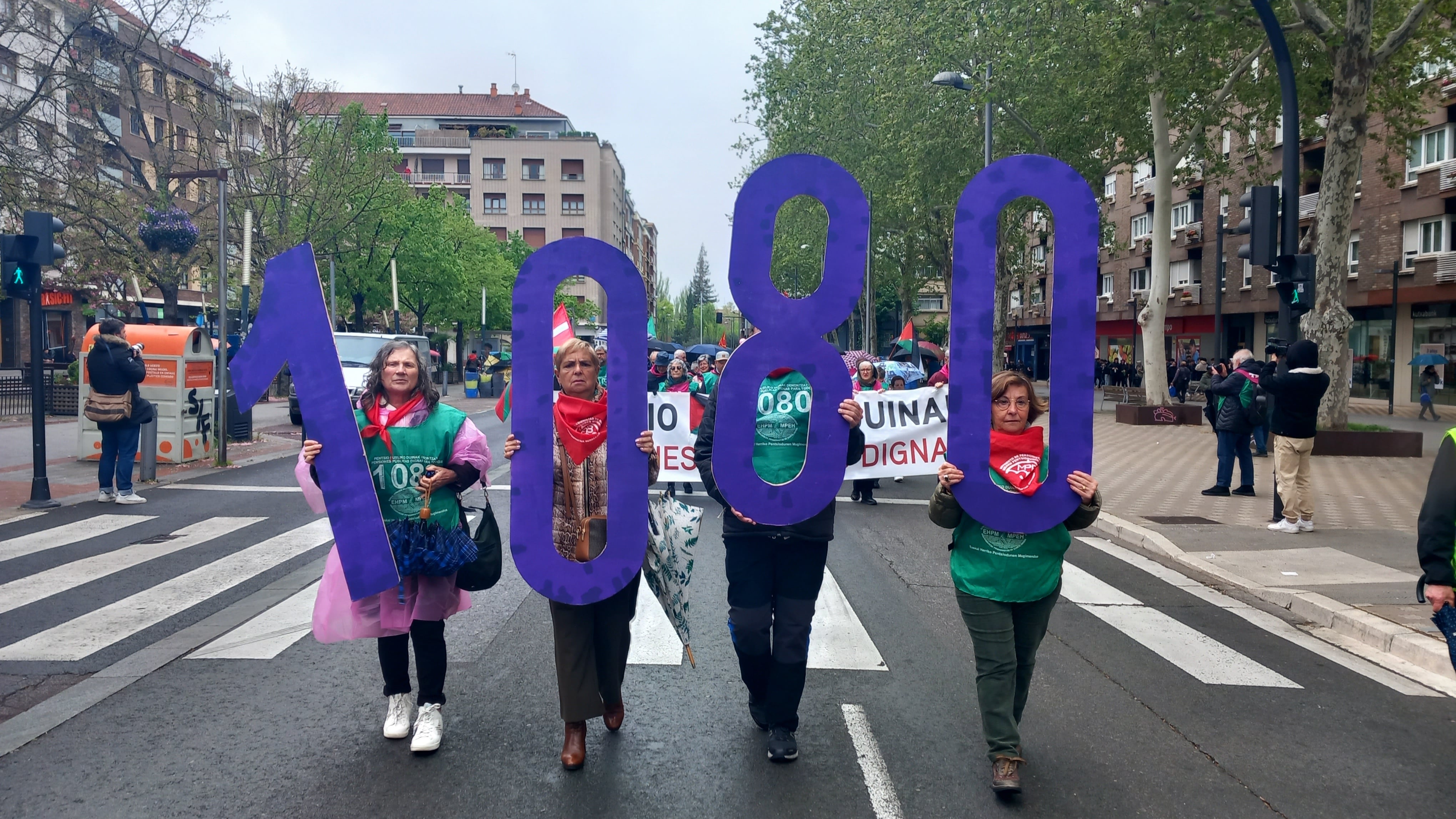 La demanda de una pensión mínima de 1.080 euros ha encabezado la manifestación