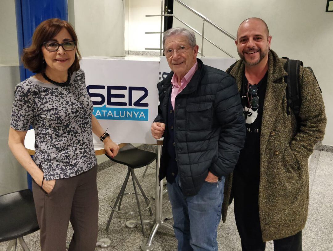 Rosa Badia amb Joan Pera i Roger Pera a Ràdio Barcelona.