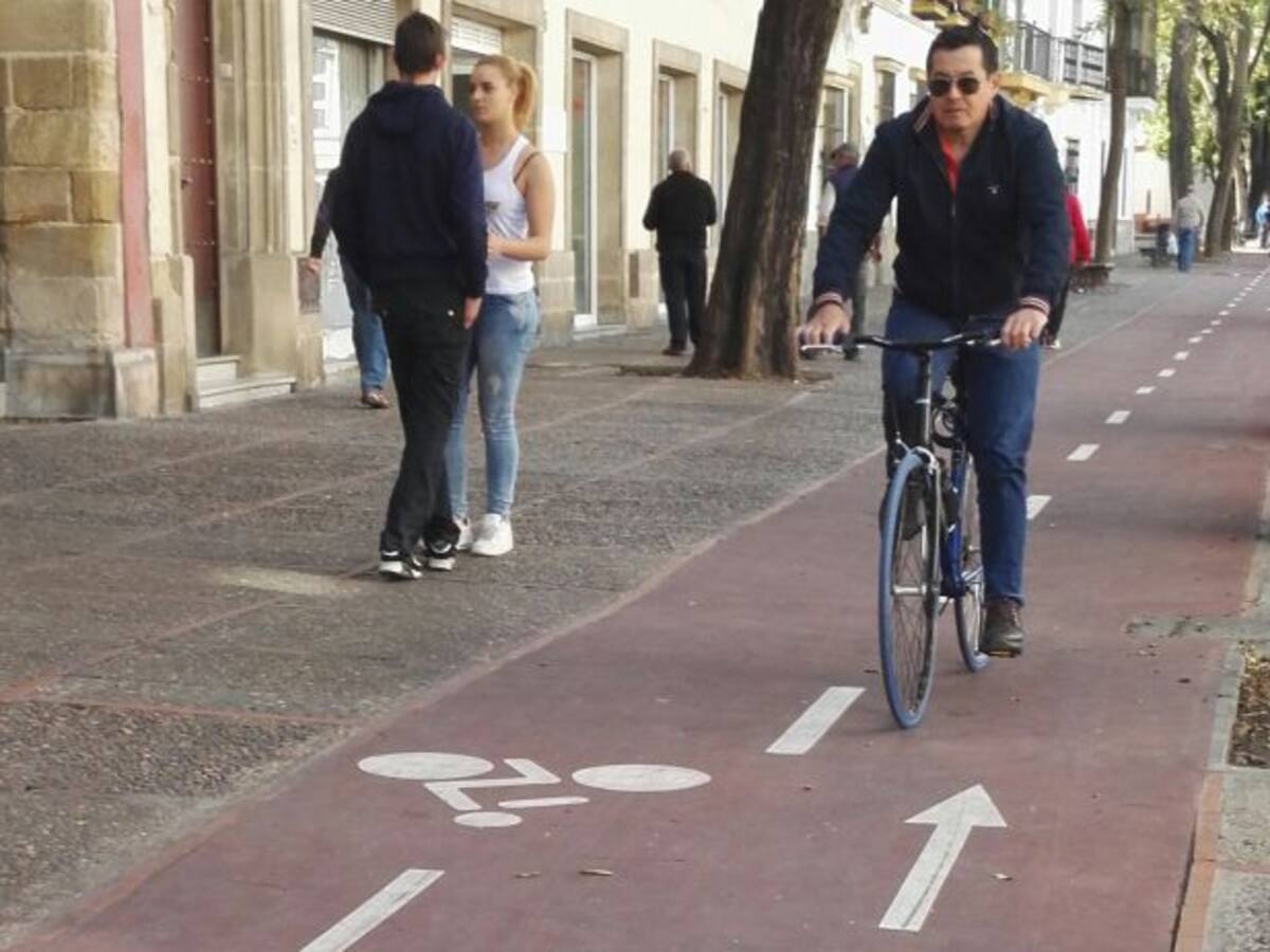 La Junta de Andalucía asume el mantenimiento del carril bici de Jerez durante 2 años