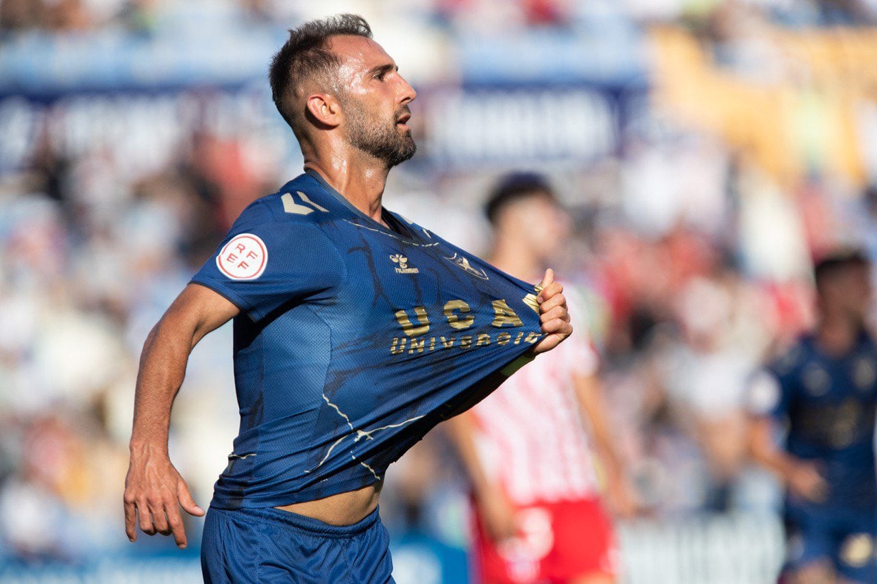 Pito Camacho en la final por el ascenso a 1ªRFEF contra el Atlético de Madrid B