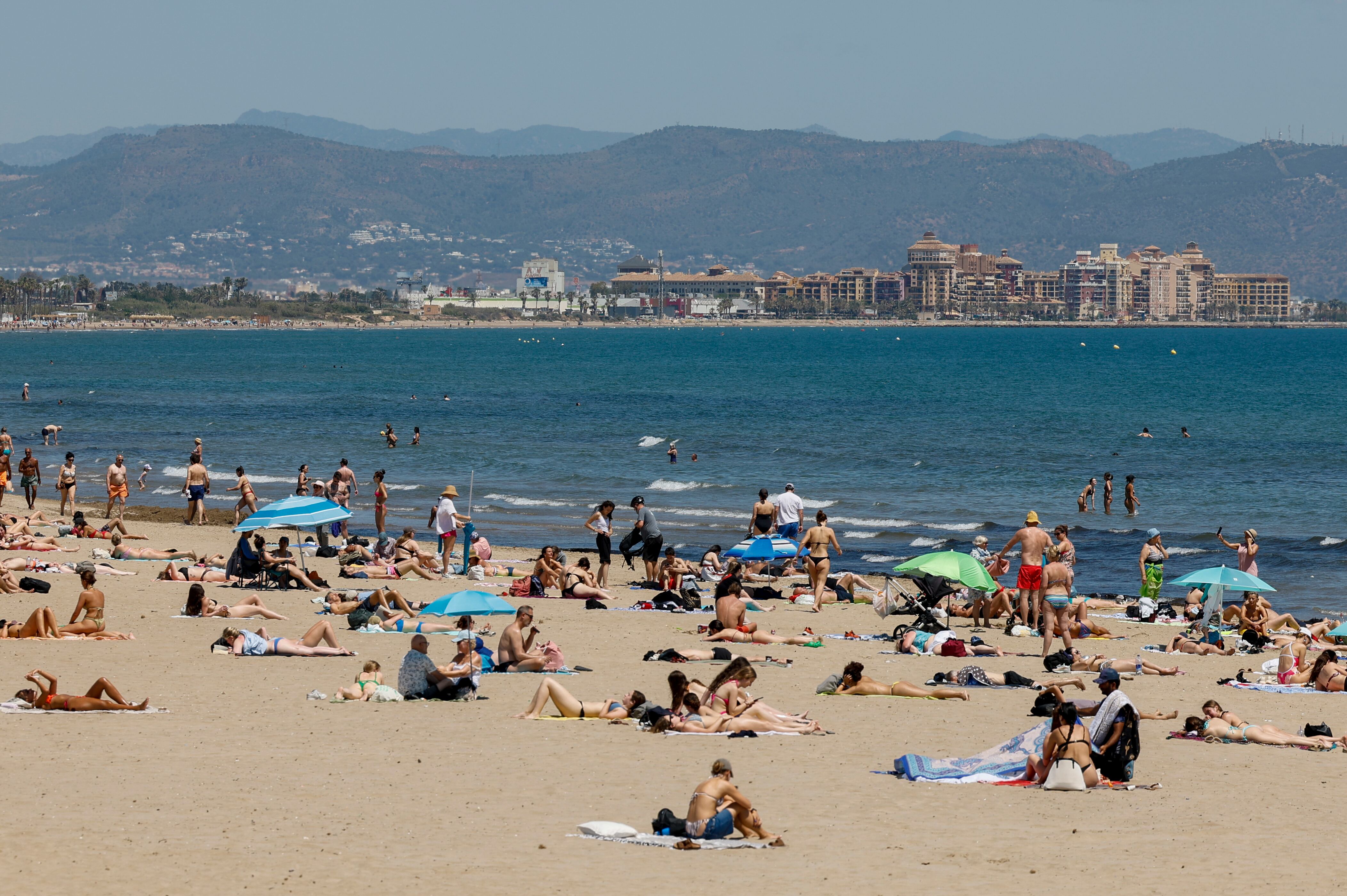 Vista general de la playa de la Malvarrosa de Valencia.